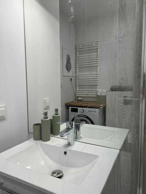 Apartment Olive In Bialoleka-Tarchomin Center Warschau Exterior foto